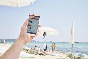 Car-Media Mit dem Smartphone im Urlaub: So schützen Sie Ihr Mobilgerät optimal - News, Bild 1
