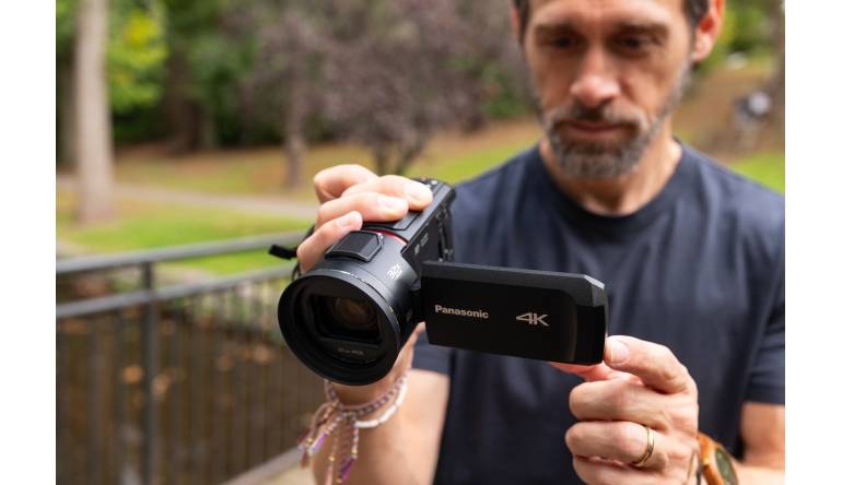 Produktvorstellung Panasonic mit zwei neuen Camcordern - Optischer 24-facher Zoom und Touchscreen - News, Bild 1